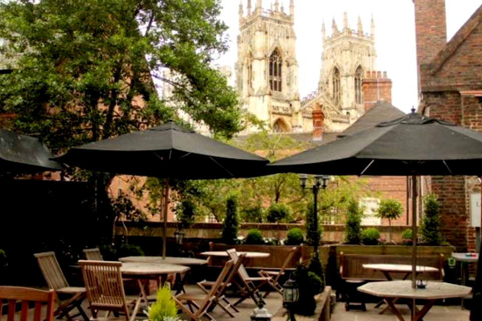 best hotels in york - lamb and lion