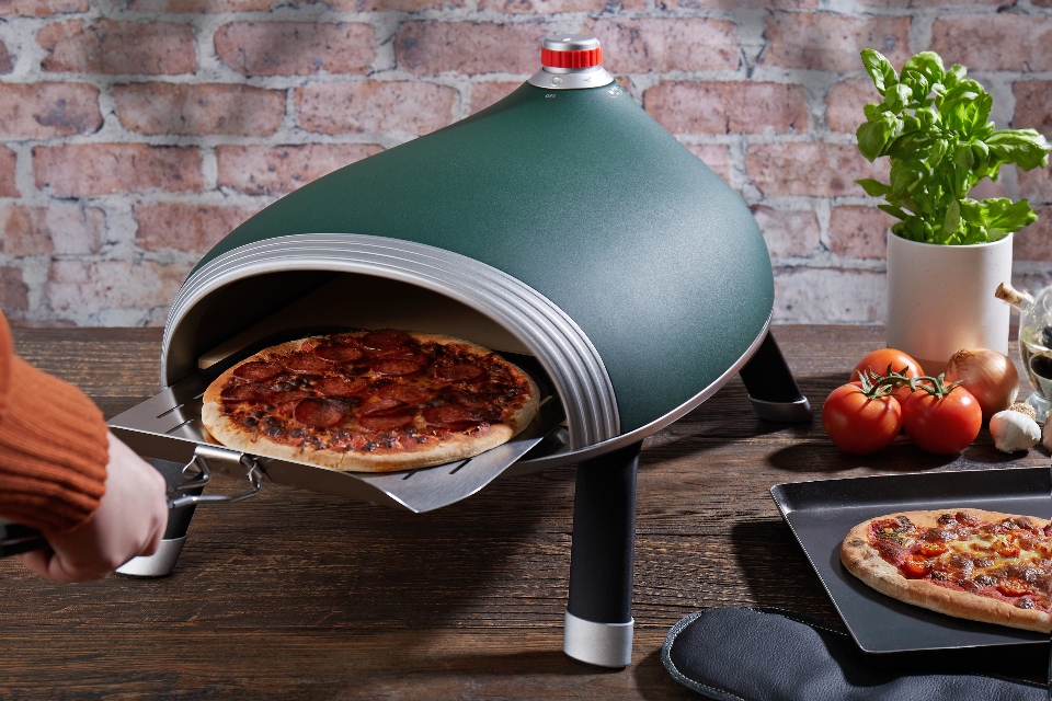 Delivita Diavolo gas-fired pizza oven