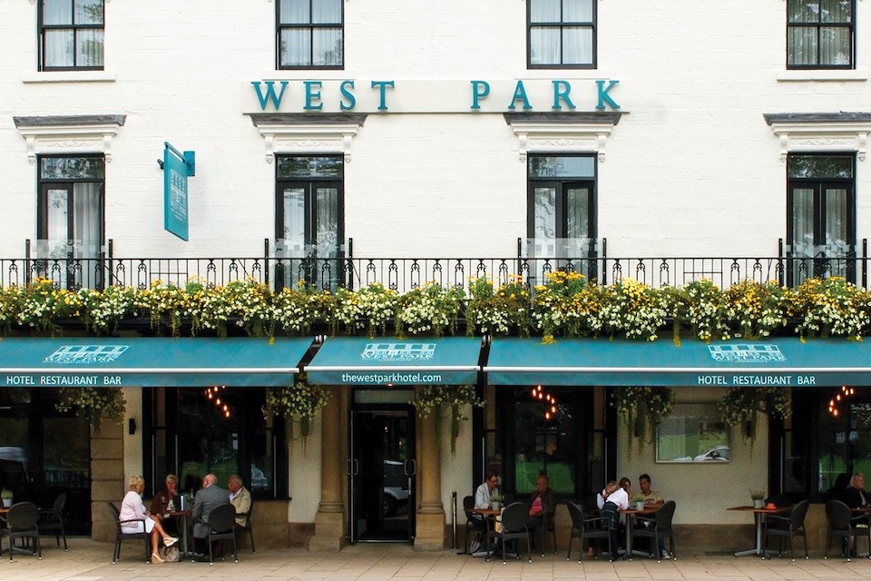 Best restaurants in Harrogate - West Park Bar and Hotel