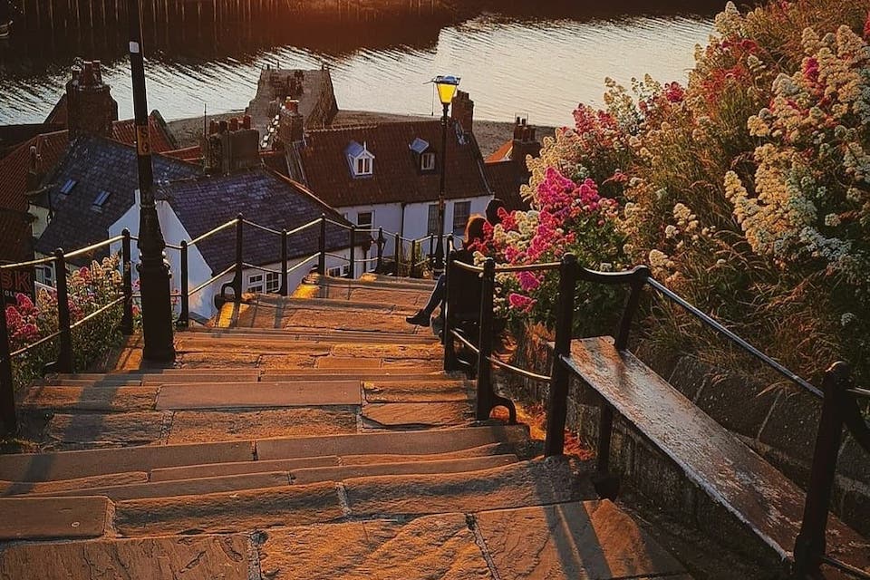 things to do in whitby - steps