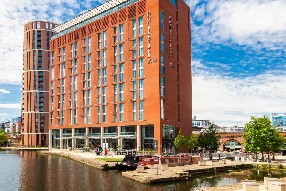 Best hotels in Leeds - DoubleTree by Hilton exterior