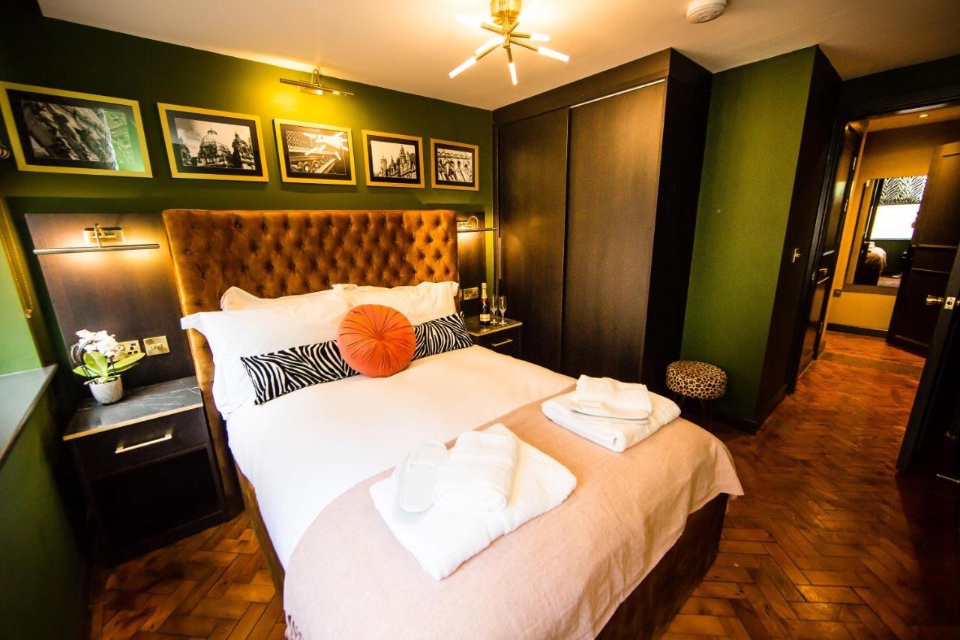 Best hotels in Leeds - Maison Parfaite bedroom