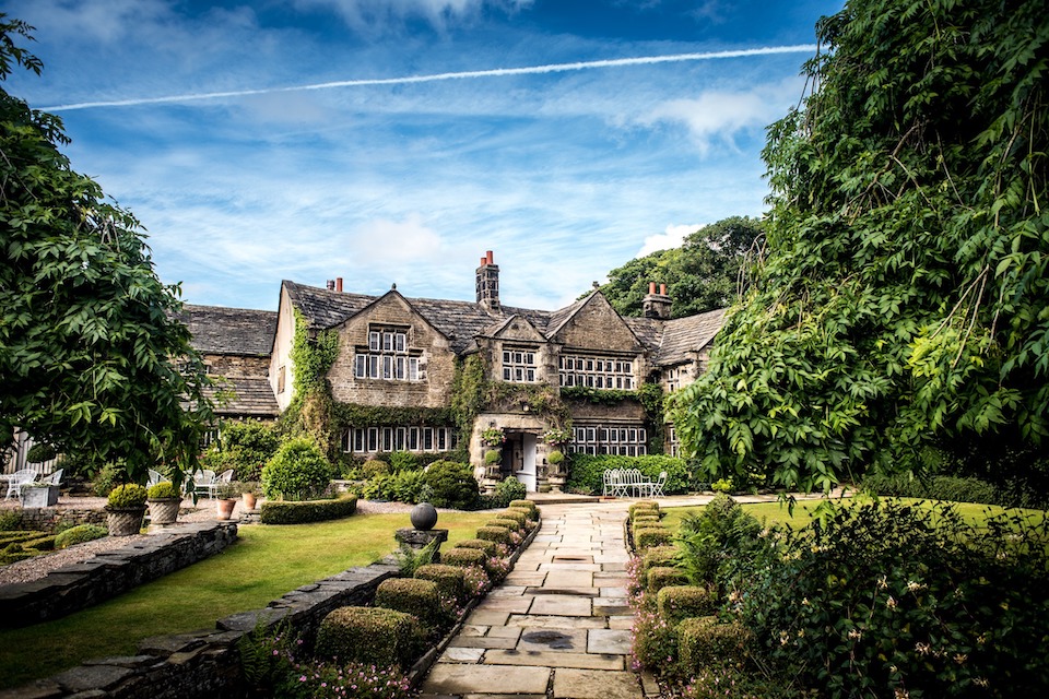 Holdsworth House Halifax Hotel Exterior and Garden