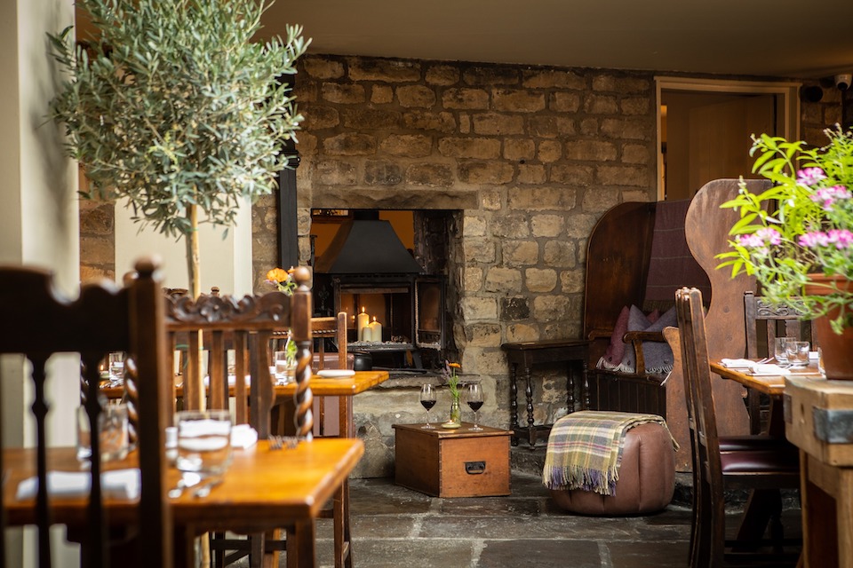 The Abbey Inn Byland Cosy Pubs in Yorkshire Interior