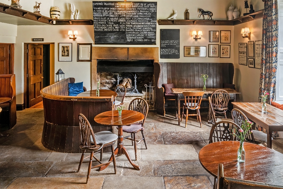 The Blue Lion Inn East Witton - interior bar shot