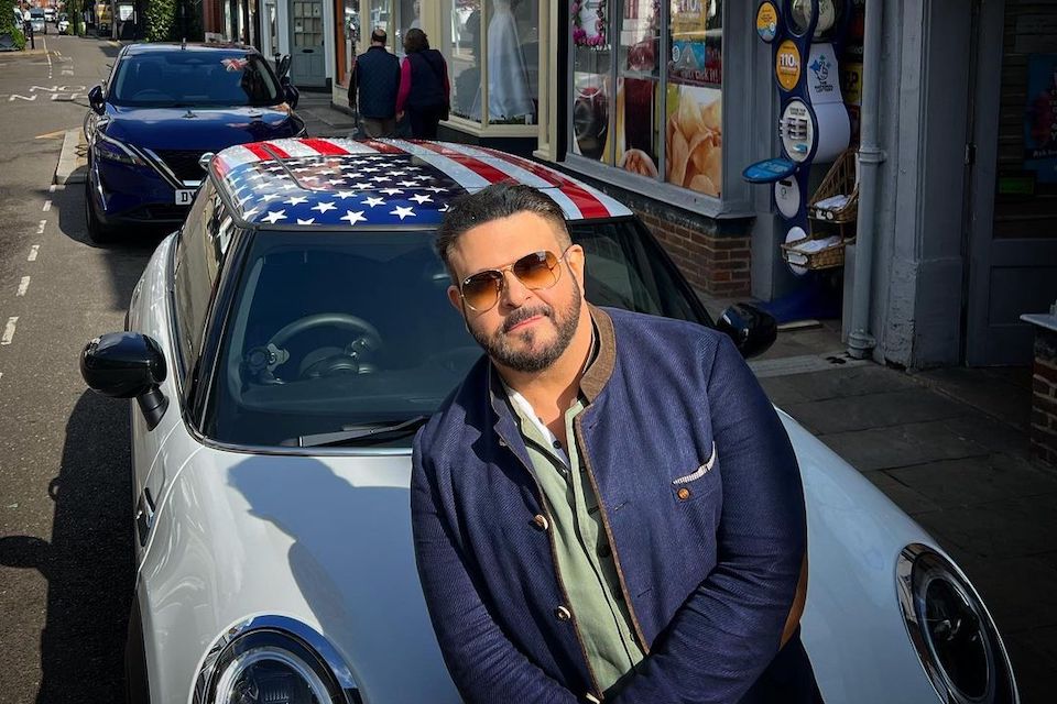 Adam Richman Eats Britain - UK Road Trip