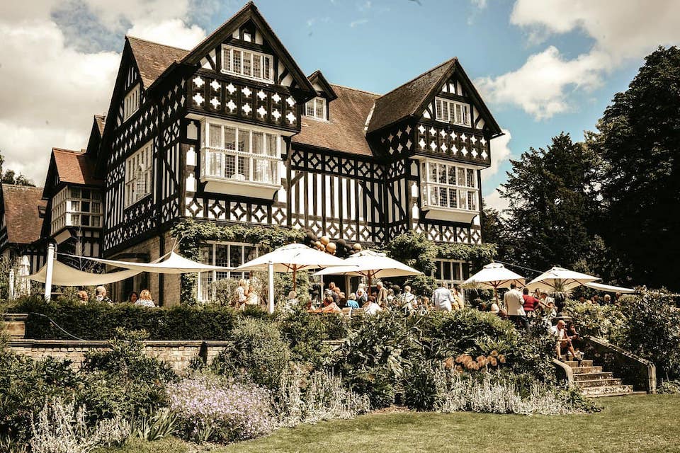 The Highfield House Hotel Driffield exterior - outdoor dining