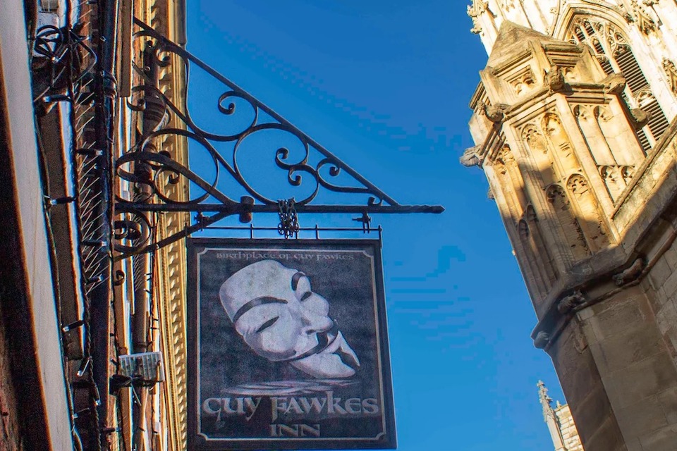 Guy Fawkes Inn sign
