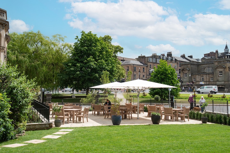 The Harrogate Inn terrace